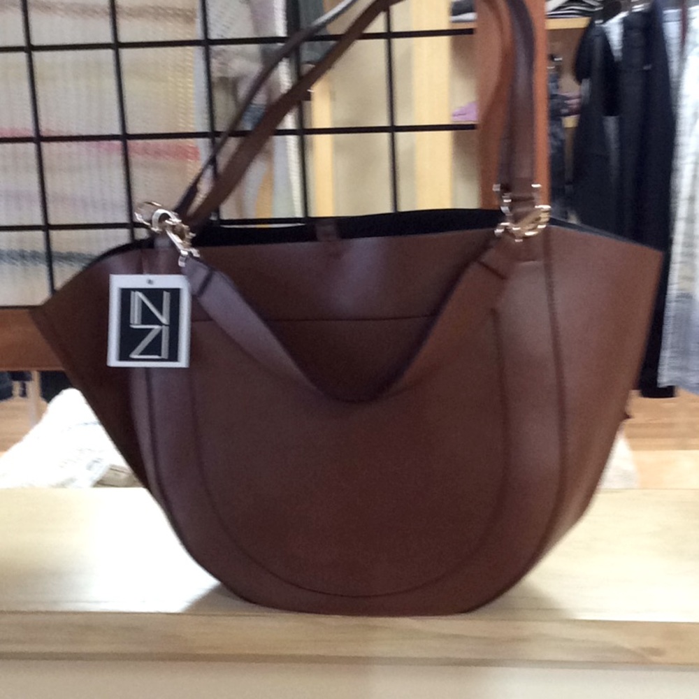 NWT  INZI Handbag.